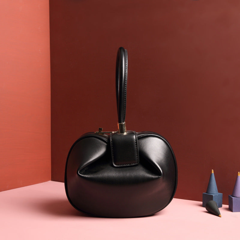 The Fashionable Leather Dumpling Handbag