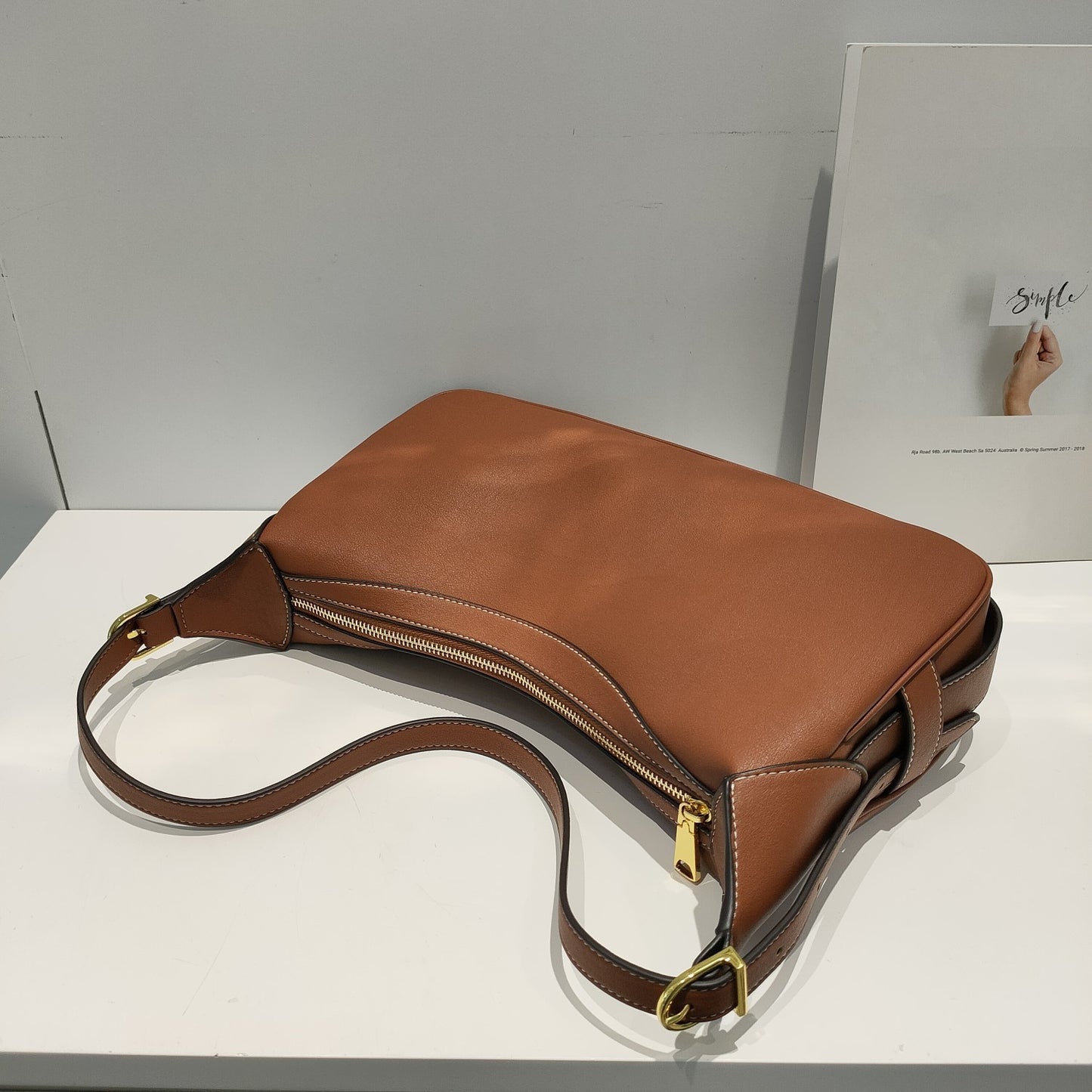 Leather One-shoulder Slim Handbag