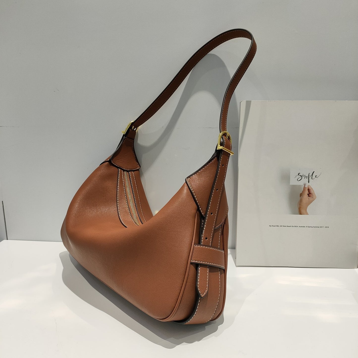 Leather One-shoulder Slim Handbag