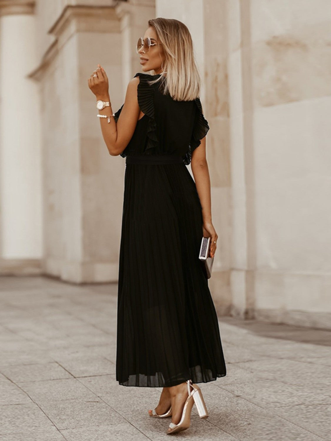 Alice's Cap Sleeve Pleated Maxie Dress