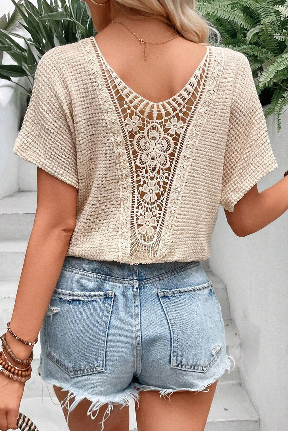 Daisy's Delicate T-Shirt