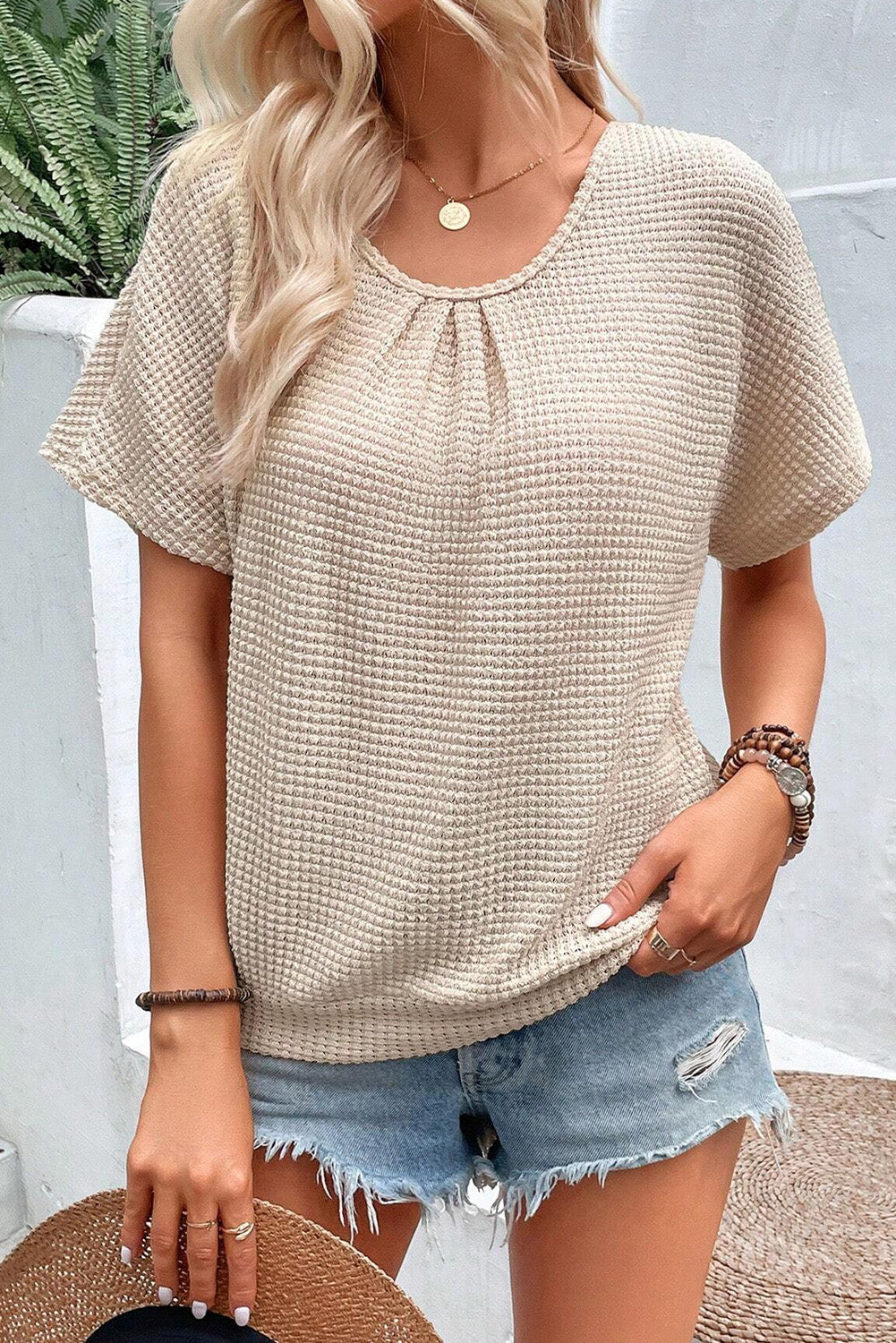 Daisy's Delicate T-Shirt