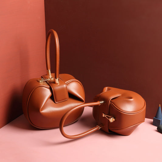 The Fashionable Leather Dumpling Handbag